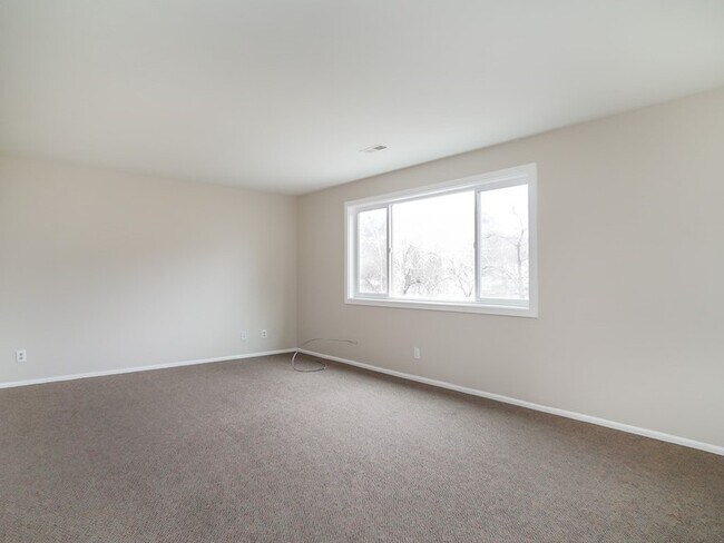 Building Photo - 938 23rd St