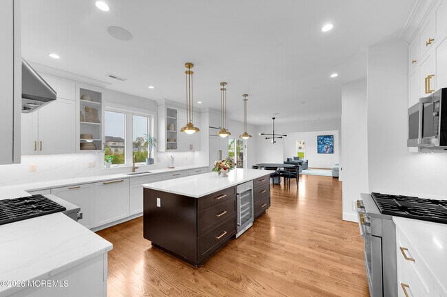 Foto del edificio - 1675 St Regis Ct
