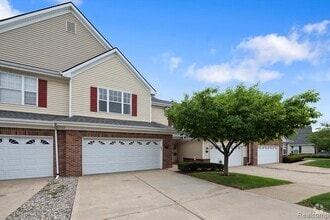 Building Photo - 10113 Ridge Run St