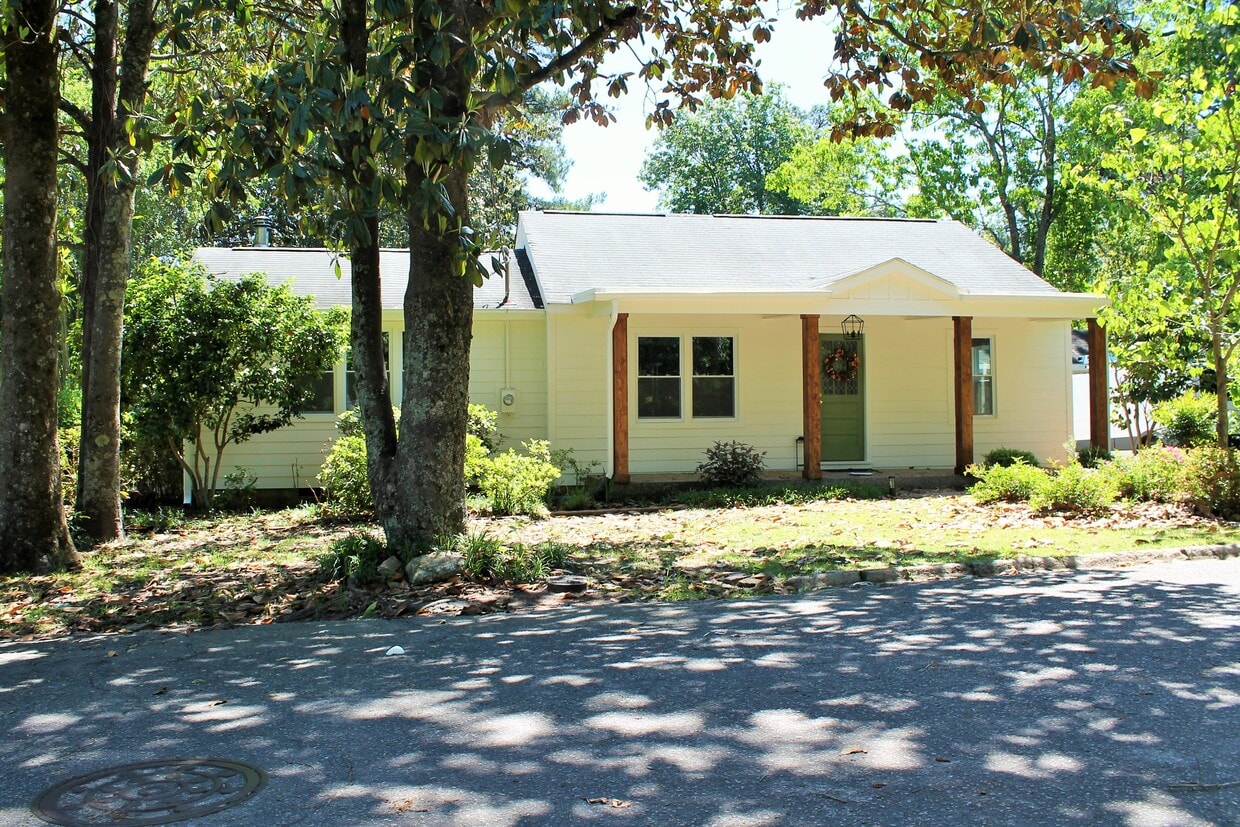 Primary Photo - 275 Piney Ln