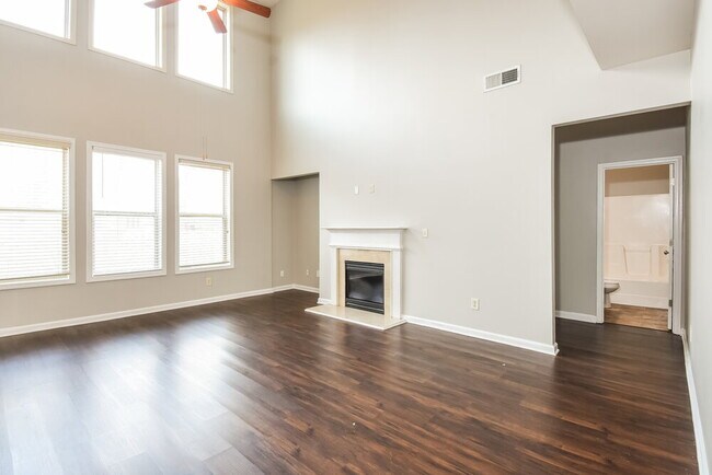 Foto del edificio - 192 Moorland Way NE