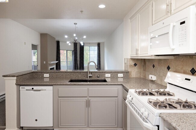 Foto del edificio - 220 Caldecott Ln