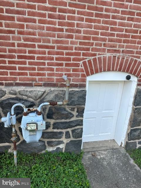 Primary Photo - 1324 Lovering Ave