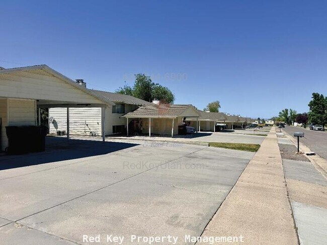 Foto del edificio - Noble Rd. Duplex