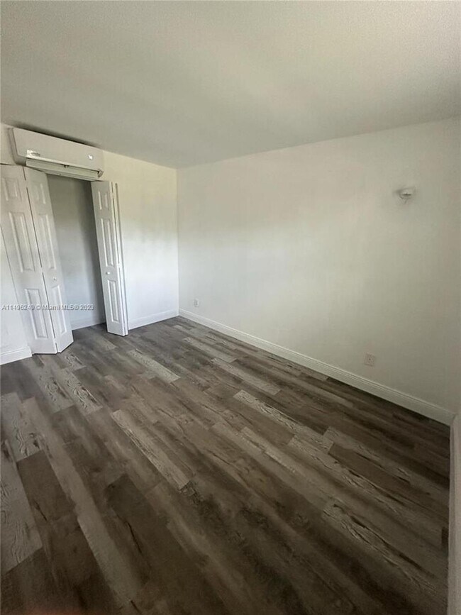 Foto del edificio - 502 SE 3rd Ave