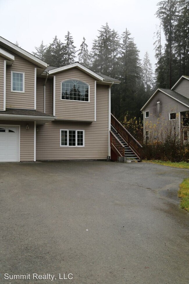 Building Photo - 4433 Windfall Ave