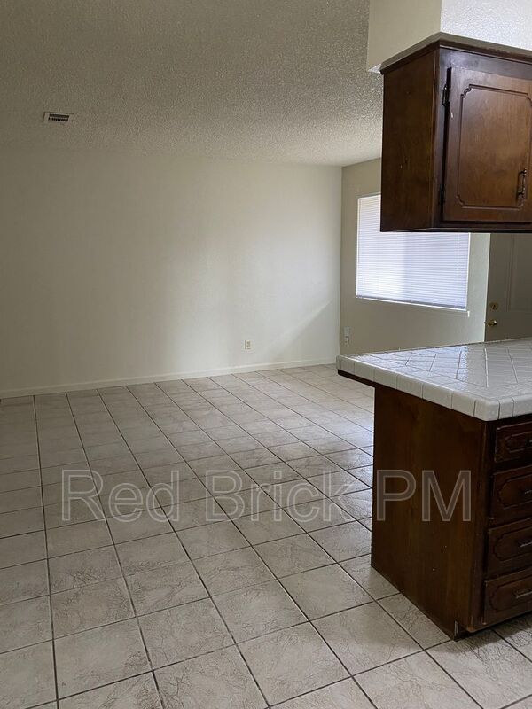 Foto del edificio - 2307 N Street