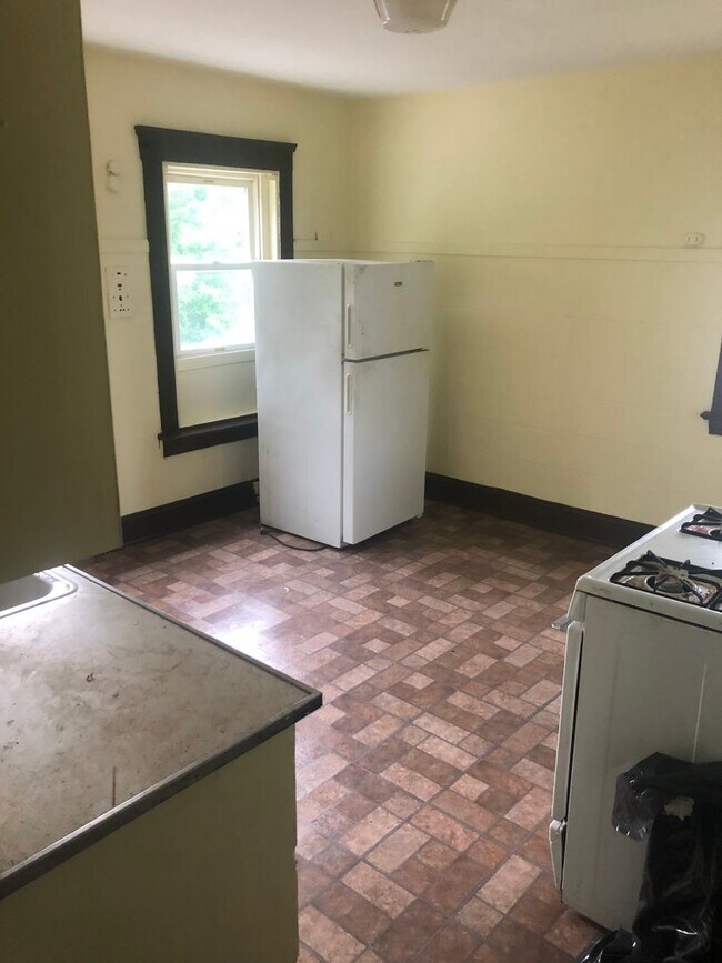 Foto del edificio - 2624 E 114th St
