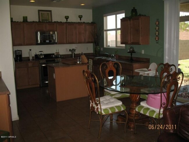 Building Photo - Charming 4 Bed Home in Laveen with School, Park nearby