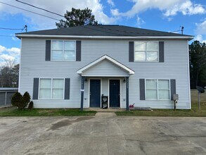 Building Photo - 11418 Oak Arbor Way