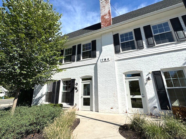 Foto del edificio - 784 Farmington Ave