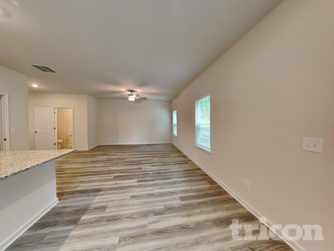 Building Photo - 467 Prescott Wy