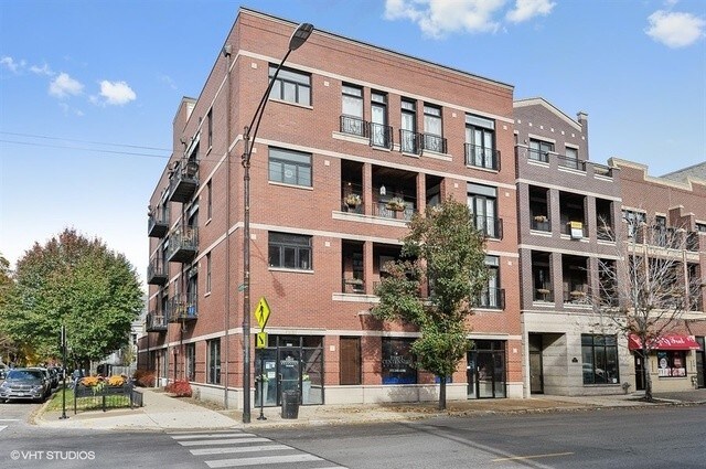 Primary Photo - 3205 N Hoyne Ave
