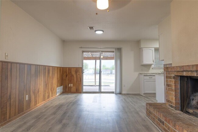 Foto del edificio - 1430 TX-46