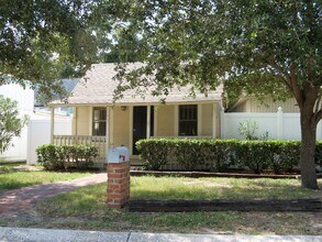 Building Photo - 714 Railroad Ave