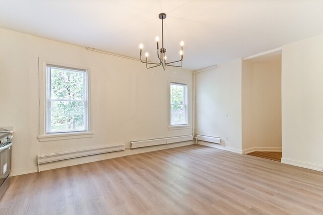 Photo - 169 Waterman St Apartment