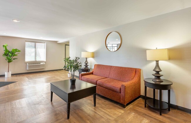 Foto del edificio - Furnished Studio-Cleveland - Middleburg He...