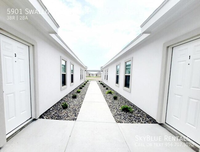 Foto del edificio - 5901 Swallow, 5901-1 Swallow Ave