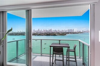 Building Photo - 1000 West Ave