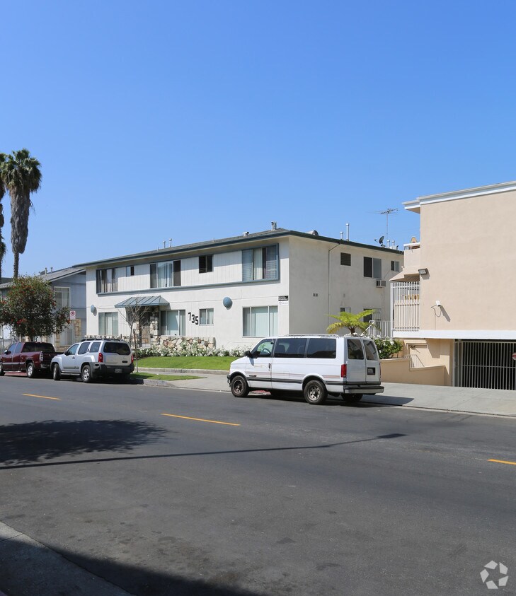 735 S Harvard Blvd, Los Angeles, CA 90005 Apartments in Los Angeles, CA