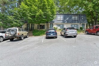 Building Photo - 14 Glenald Way NW