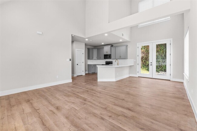 Building Photo - 2398 Valley Dr