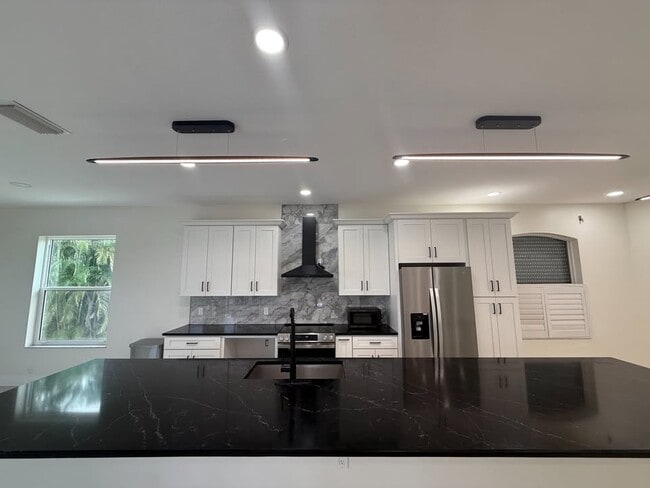 Foto del edificio - 1550 Center Rd