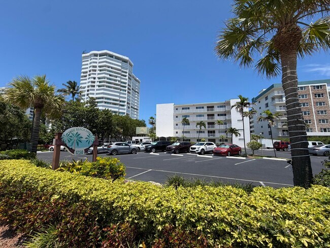 Foto del edificio - 1750 S Ocean Blvd