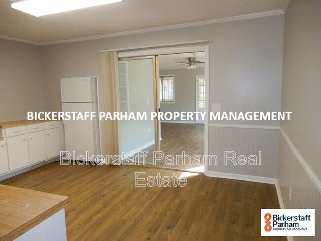 Foto del edificio - 6620 Cove Cir