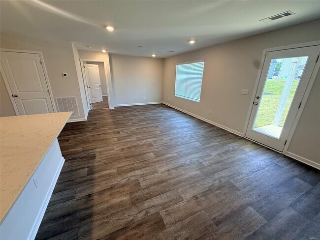 Foto del edificio - 7708 Shaddix St