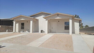 Building Photo - 102 Chama Ln