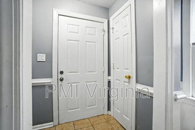 Building Photo - 1411 Seaboard Ave