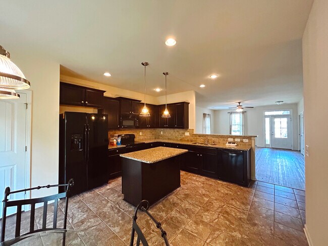 Foto del edificio - 337 Chesser Loop Rd