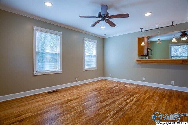 Foto del edificio - 4306 Cloverdale Dr NW