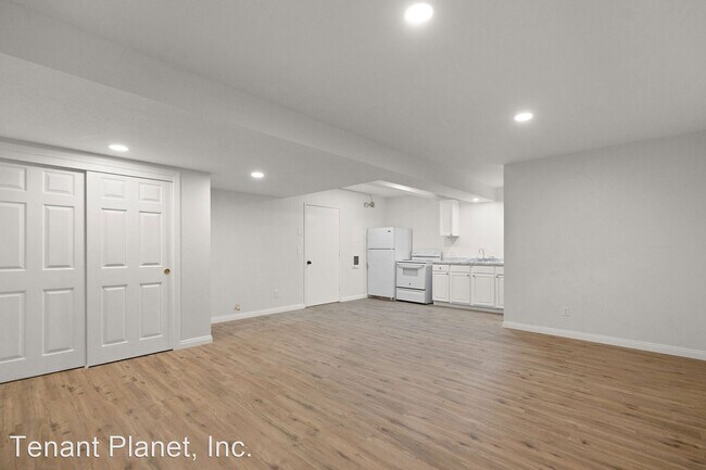 Building Photo - Studio, 1 bath House - 845 W 19th Street U...