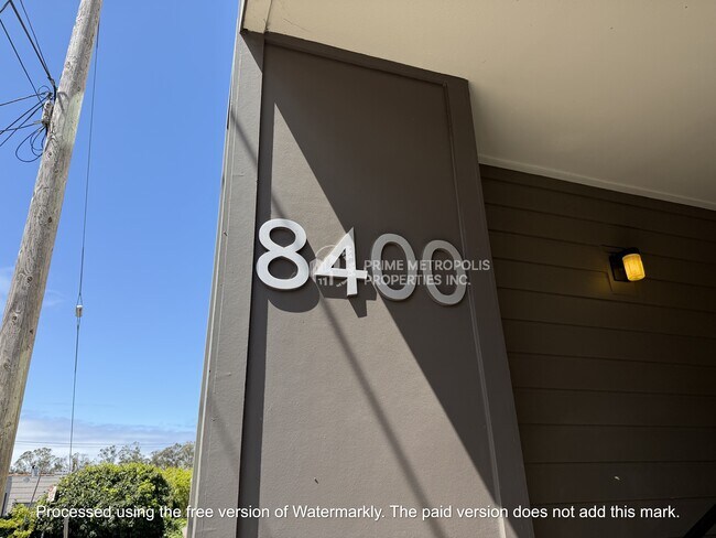 Foto del edificio - 8400 Oceanview Terrace