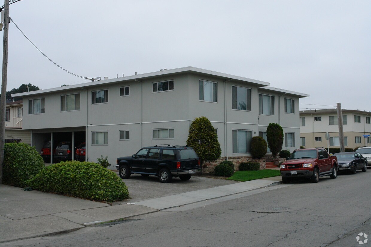 Primary Photo - 1395 Broadway