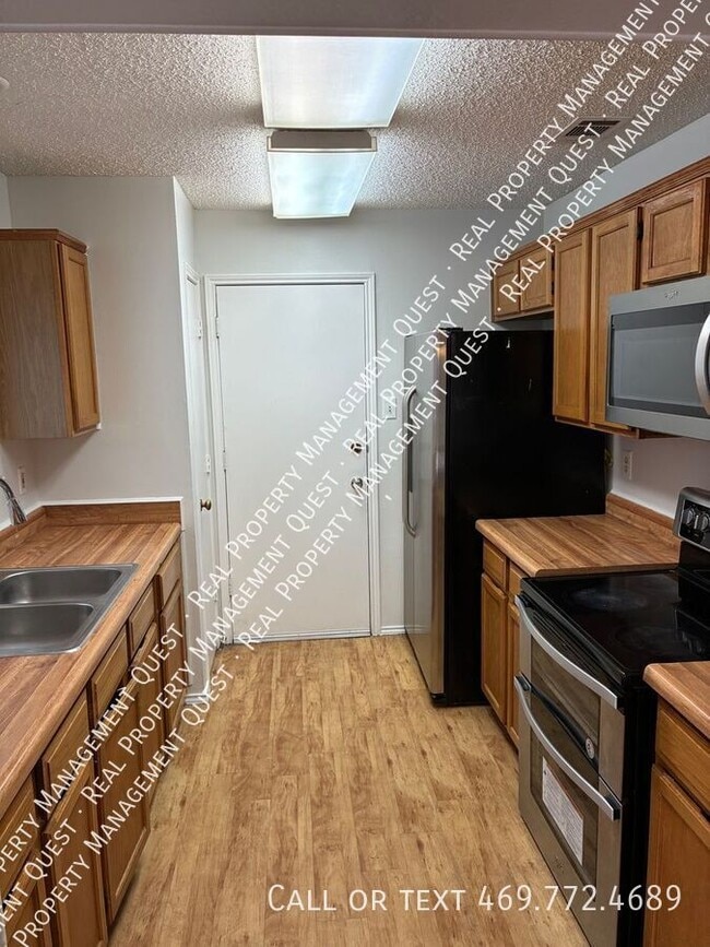 Building Photo - 6759 Mountain Cedar Ln