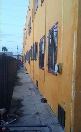 606 CON Vernon, ¡alejado - 606 W Vernon Ave