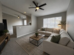 Building Photo - 821 Grand Regency Pointe