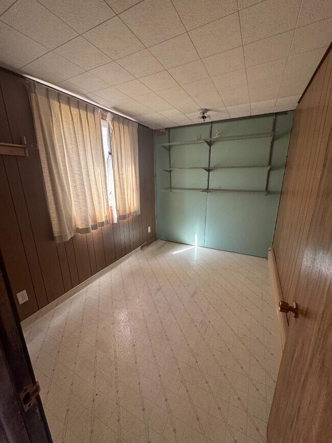 Foto del edificio - 613 Sage Ave