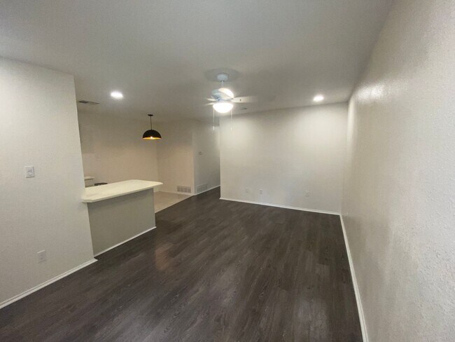 Foto del edificio - 1824 6th Ave