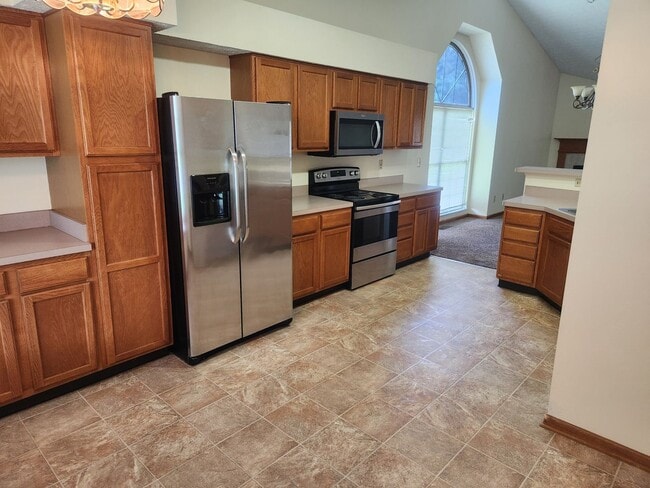 Building Photo - 1586 Bush Hill Dr