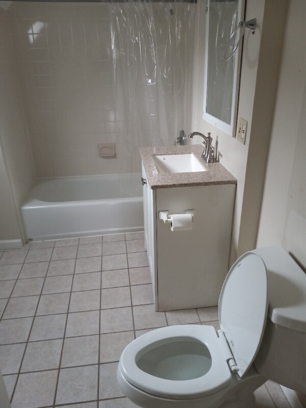 10 Cedar St Unit 2nd Floor, Vernon, CT 06066 Room for Rent in Vernon