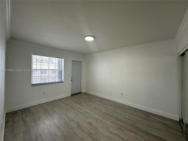 Foto del edificio - 525 Meridian Ave