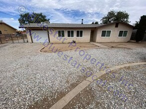 Building Photo - 14990 Ash St