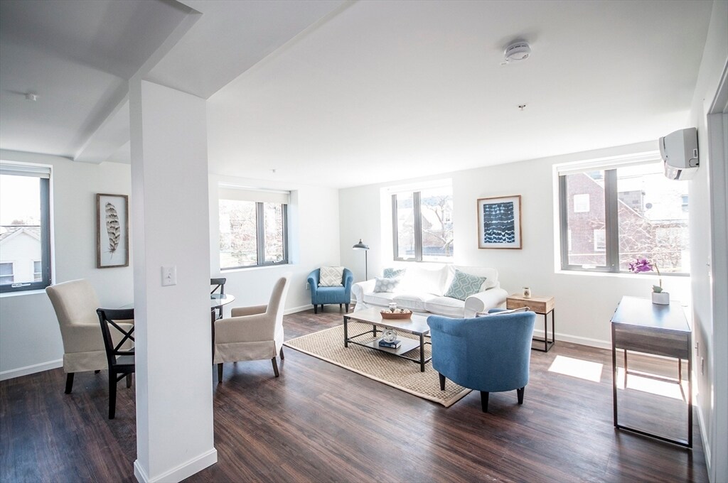 Foto principal - 70 Parker Hill Ave