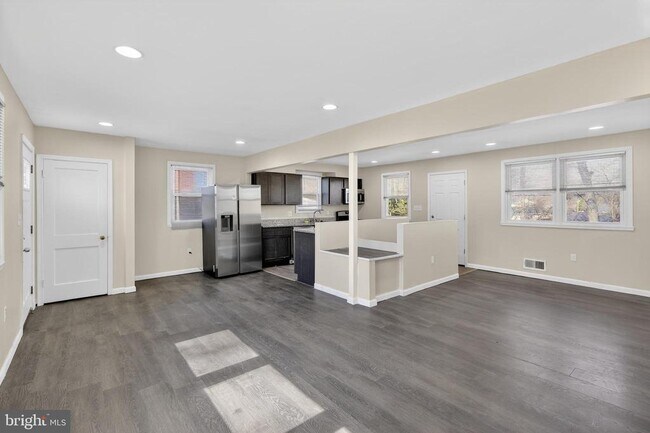 Foto del edificio - 3666 Clifmar Rd