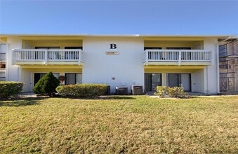 Building Photo - 455 Alt 19