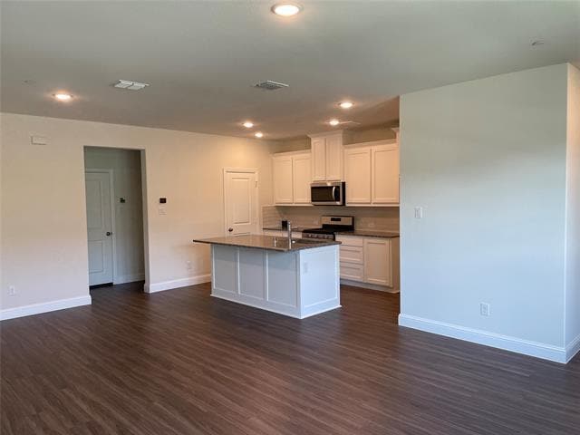 Building Photo - 7235 Panicum Dr